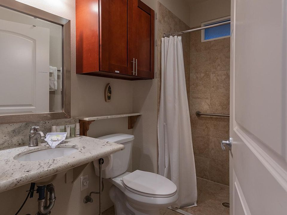 1st image of 3128 Monsarrat Ave #C