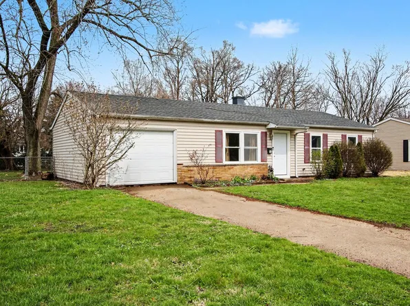 2624 Coral Dr, Hobart, IN 46342