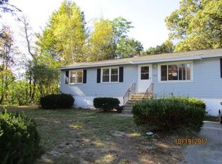 1316 Hildreth St, Dracut, MA 01826