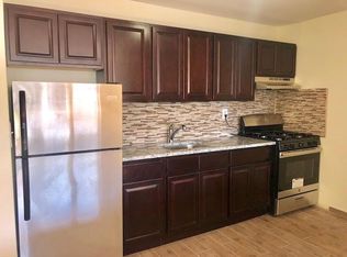 380 Park Ave APT A2, Orange, NJ 07050