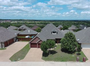 11108 Castle Oak Ln, Fort Worth, TX 76108