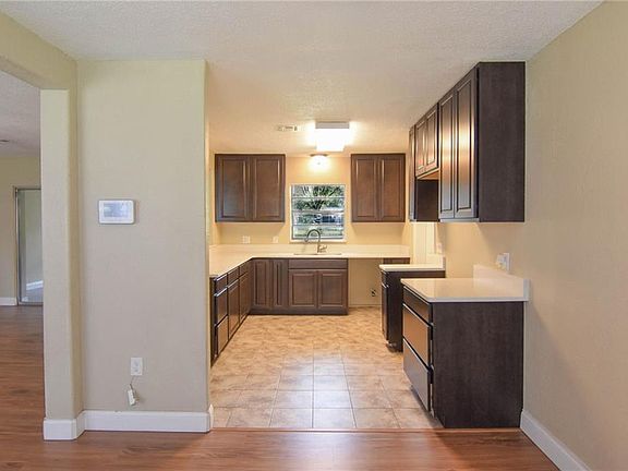 5th image of 6092 Linneal Beach Dr