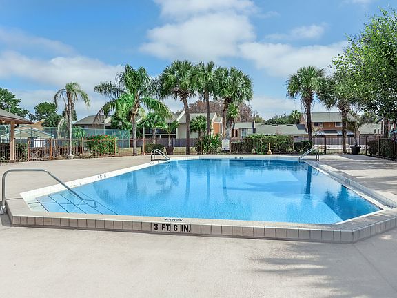 3rd image of 2201 Cascades Blvd Unit 202