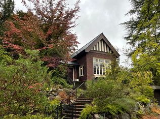 4625 Eastern Ave N, Seattle, WA 98103