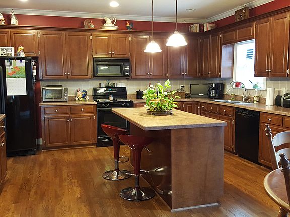 Spacious Kitchen