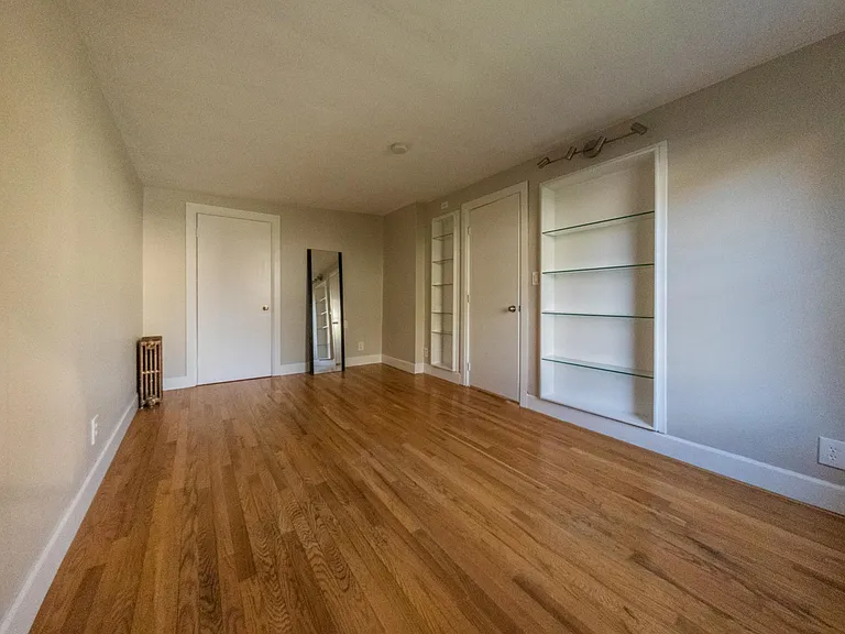 630 13th Ave E #3 — Photo 17