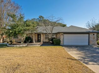 810 Meadow Oaks Dr, Dripping Springs, TX 78620