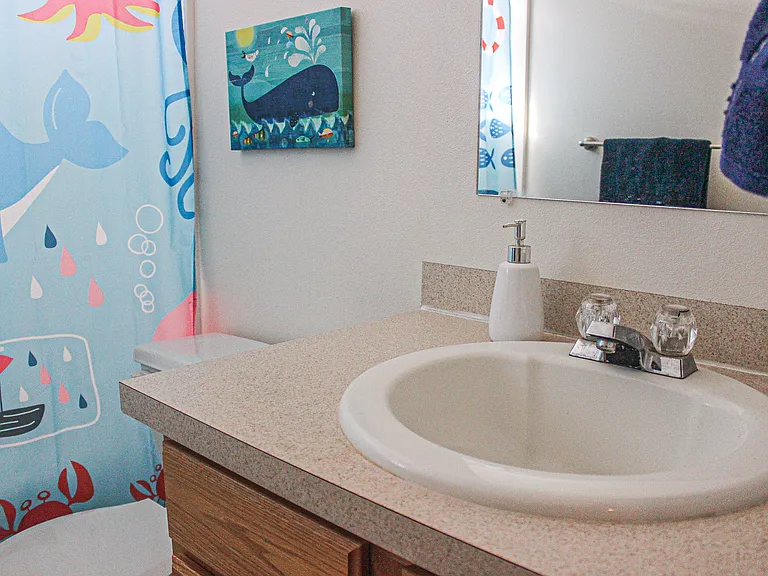 376 W Plum Pl — Photo 12