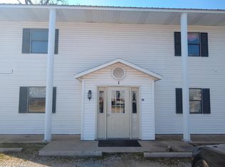 111 Elm St #2, Washburn, MO 65772