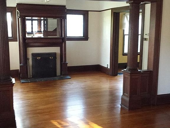 2nd image of 14617 Lake Ave