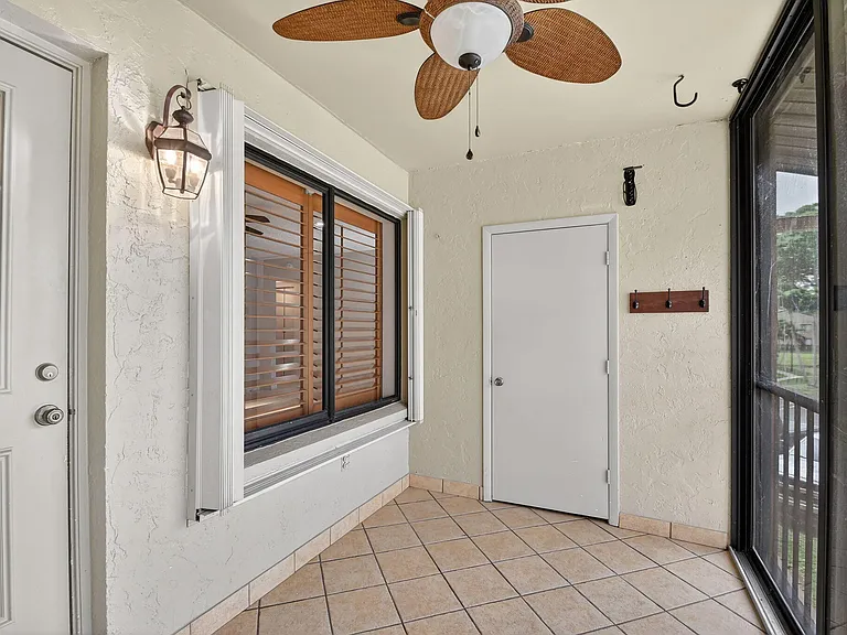 511 Shady Pine Way #D2 — Photo 5