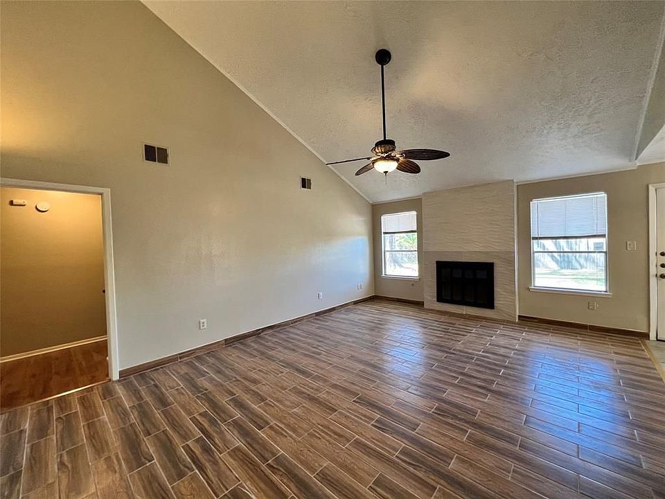 1st image of 22206 N Fork Dr