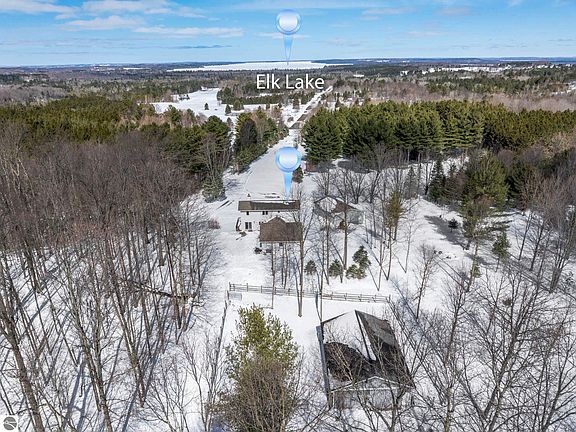 5th image of 10746 Deal Rd