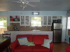 2nd image of 220 County Road 3117
