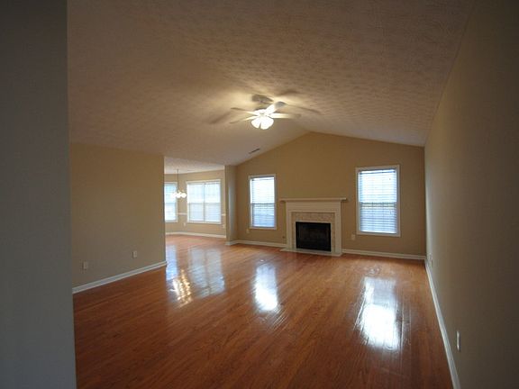 2nd image of 2600 Kentshire Way