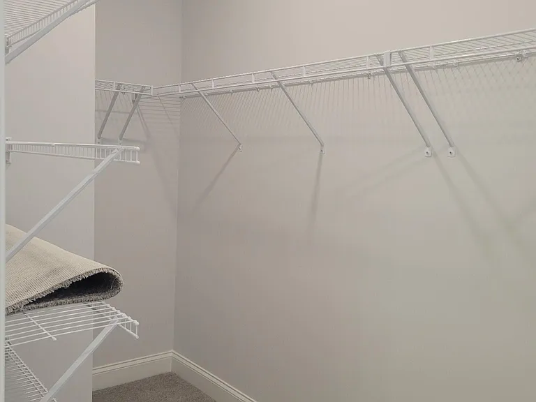 131 Lynnridge Dr — Photo 7