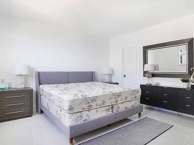 4250 Galt Ocean Dr #12K — Photo 11