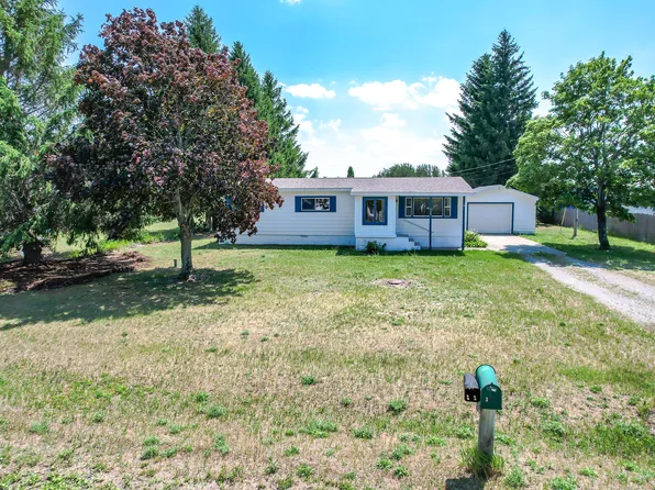 349 Randolph St, Gaylord, MI 49735