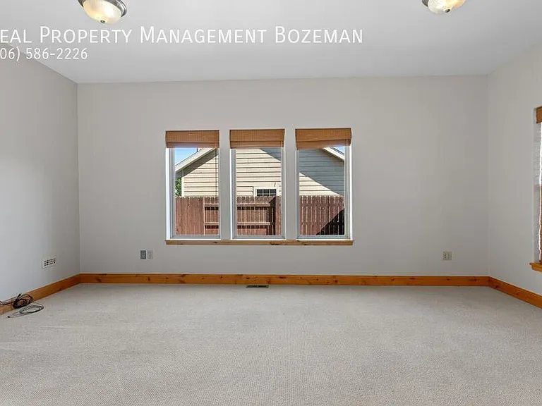 971 Longbow Ln — Photo 27