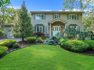 6 Springbriar Ln, Centereach, NY 11720