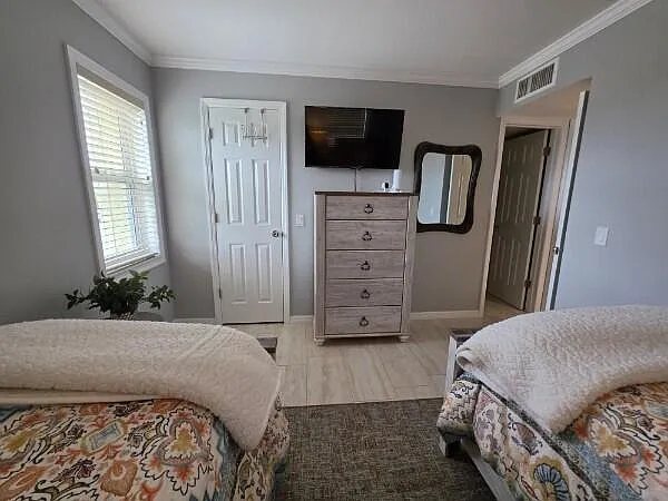 650 Snug Harbor Dr #G401 — Photo 10