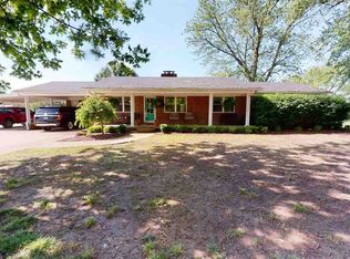 35 Dr Strachn Ln, Bogota, TN 38007