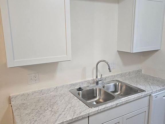 2nd image of 621 N 48th St APT 8