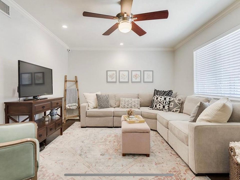 1st image of 1449 Heights Blvd APT 112