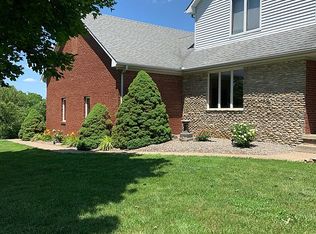 7108 Carl Ross Dr, Charlestown, IN 47111