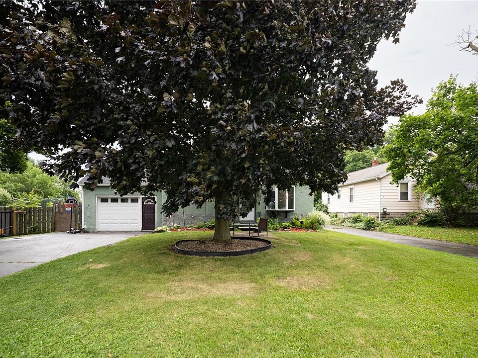 1st image of 62 Ardella St