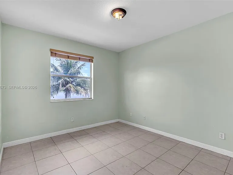 5149 SW 137th Ave #5149 — Photo 2