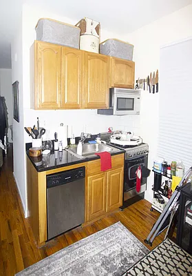 Rented by Jonis Realty | media 21