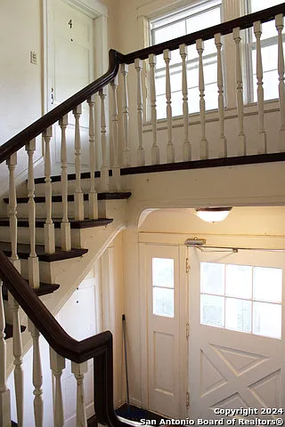 706 W French Pl #3 — Photo 3