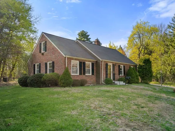 89 Lewis Ave, Walpole, MA 02081