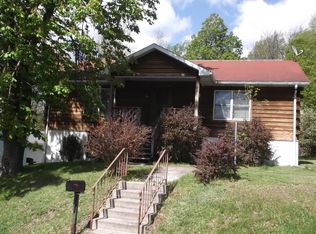 71 Honesdale Rd, Carbondale, PA 18407
