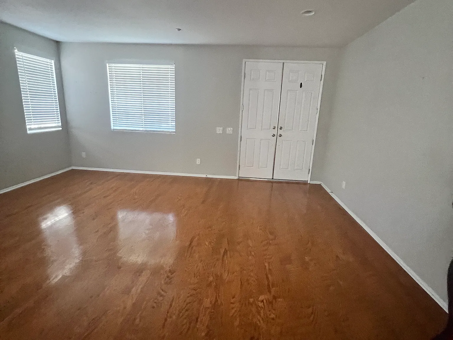 4 bed, 2900 sqft, $3,600 — Photo 3