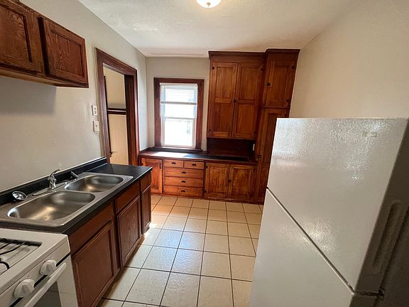 2nd image of 3548 Portland Ave
