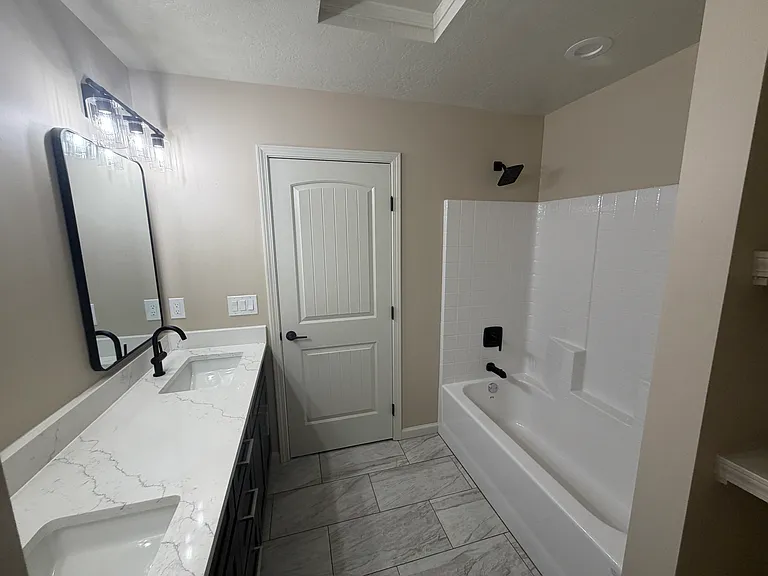 1701 S Washington Ave #B — Photo 4