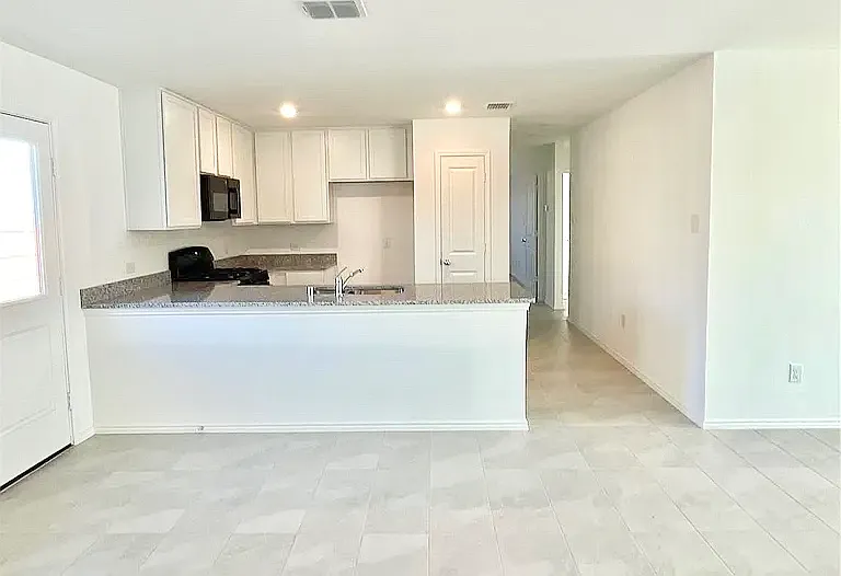 1707 Temper Ln — Photo 2