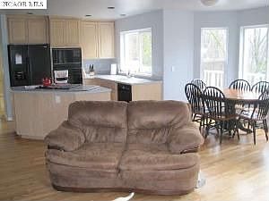 3rd image of 13540 Abbott Hill Dr
