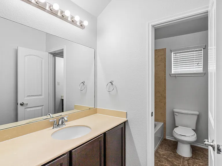 524 Mount Olive Ave — Photo 18