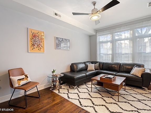 4th image of 3121 N Monticello Ave #2