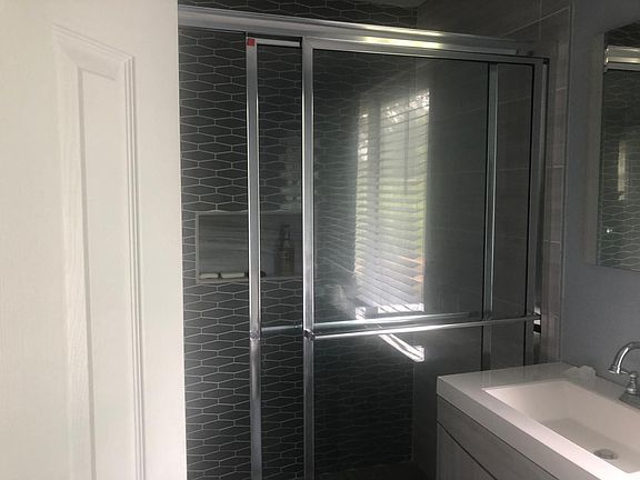 Private Bathroom- No bath tub Shower only- Full Bathroom