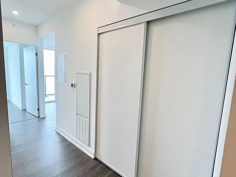 370 Martha St #1307 — Photo 3