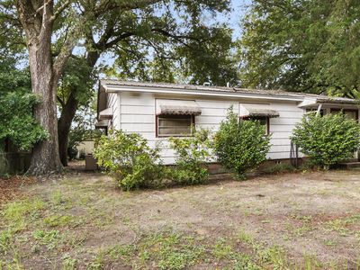 135 Aero Dr, Defuniak Springs, FL, 32433