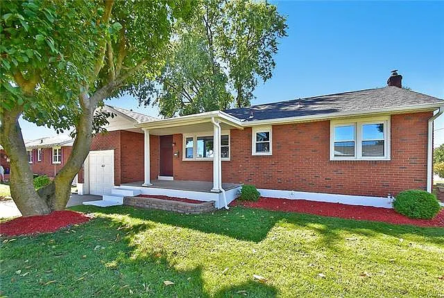 1621 Major St photo 1