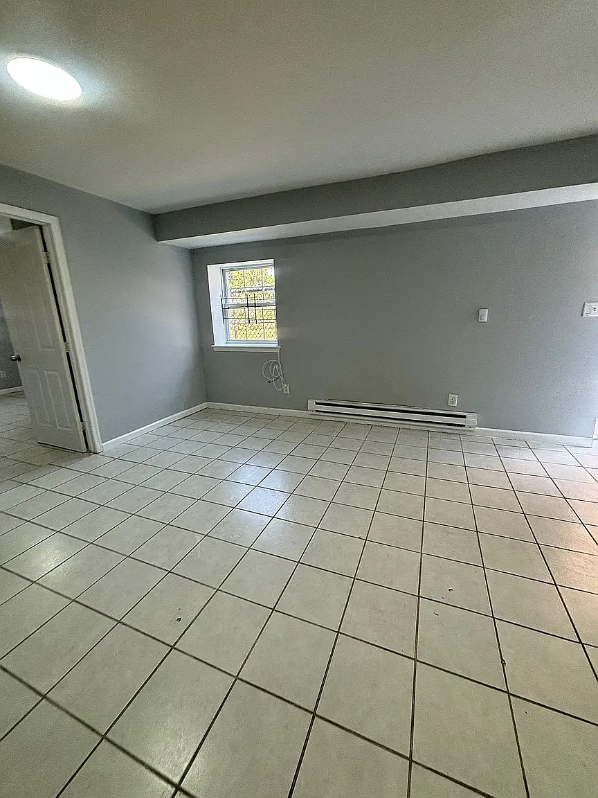 2 bed, 800 sqft, $1,749 — Photo 3