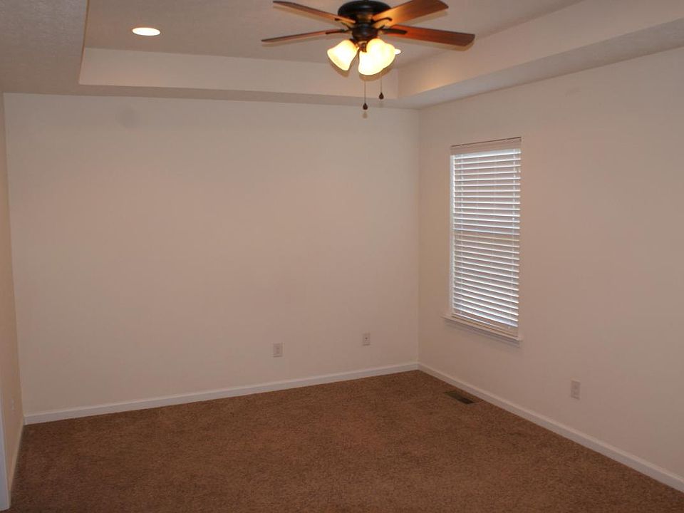 1st image of 728 Moss Creek Ct