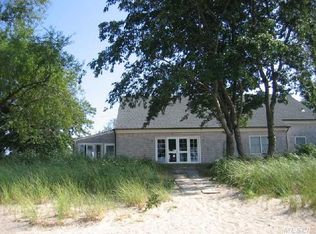 7 Chequit Ave, Shelter Island Heights, NY 11965