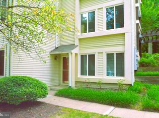 10300 Luria Commons Ct APT 1A, Burke, VA 22015